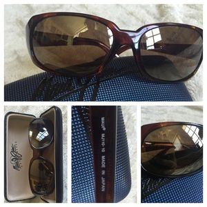 Maui Jim sunglasses Navigator style mj110-10